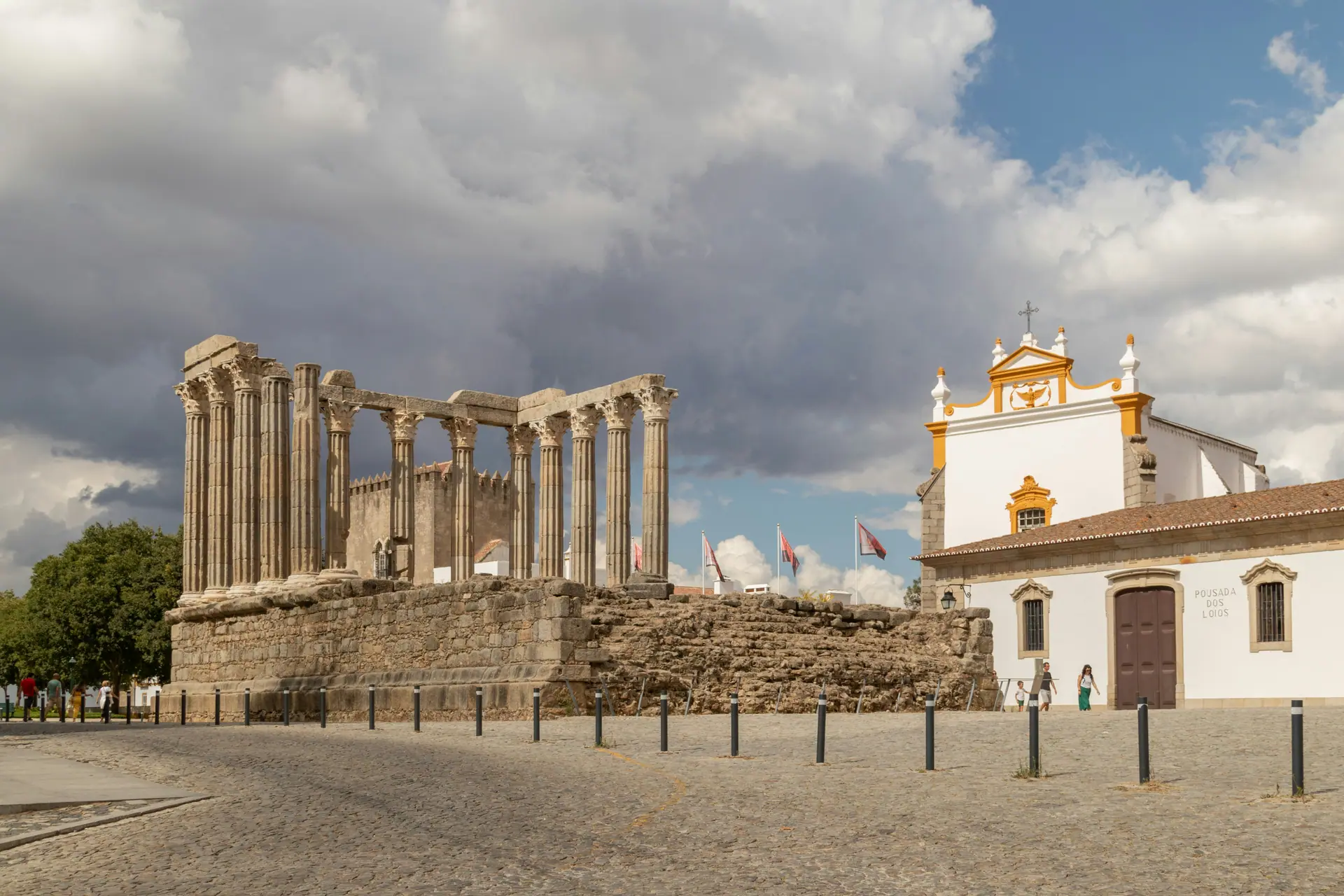 Évora: Capital del Alentejo y Patrimonio UNESCO 2