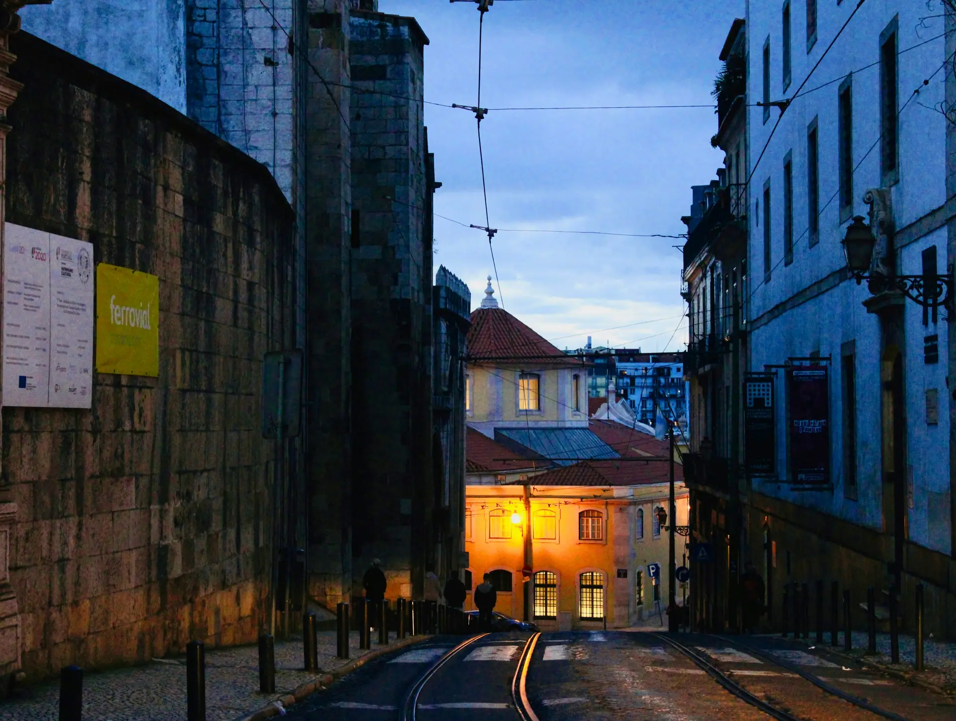Lisboa Iluminada: Encanto Nocturno y Fado (3h) 3
